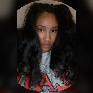 Meet your Posher, Ebony